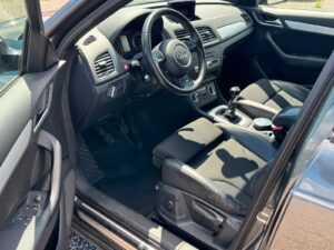 AUDI Q3 2.0 TDI quattro S Line AHK PDC STHZ Bild 7