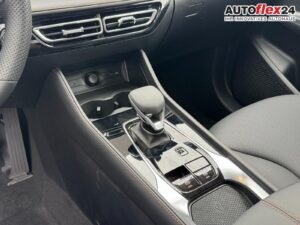 MG HS 1,5 Luxury Hybrid+ Leder 360° 19 Zoll SHZ ... Bild 16