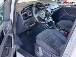 VW Touran 1,4 TSI Highline Navi el Hekl DCC PDC ... Bild 12