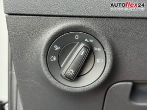 SKODA Karoq Sportline 1,5 TSI DSG 2ZKlimaautomatik ... Bild 27