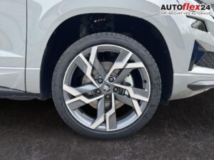 SKODA Karoq Sportline 1,5 TSI DSG 2ZKlimaautomatik ... Bild 9