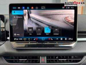 VW T-Roc R-Line 1,5 eTSI DSG LED Plus Anhängerku... Bild 21