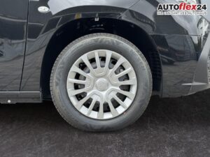 TOYOTA ANDERE Proace City Verso Business 1,2 L2 7 Sitzer Kl... Bild 9