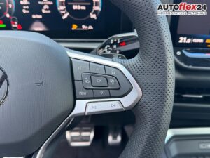 VW T-Roc R-Line 1,5 eTSI DSG LED Plus Anhängerku... Bild 15