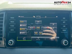 SKODA Karoq Sportline 1,5 TSI DSG 2ZKlima AHK 4x Si... Bild 20