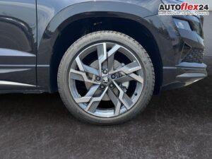 SKODA Karoq Sportline 2,0 TSI 4x4 DSG Leder 2ZKlima... Bild 9