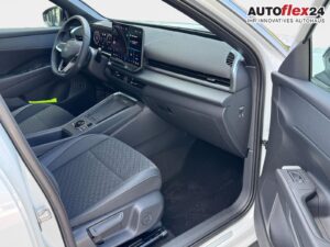 VW T-Roc R-Line 1,5 eTSI DSG LED Plus Anhängerku... Bild 10
