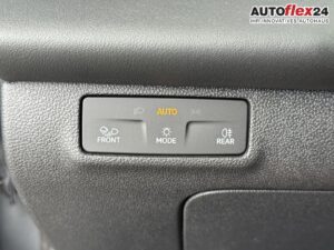 VW T-Roc R-Line 1,5 eTSI DSG LED Plus Anhängerku... Bild 27