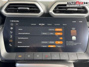 MG ZS Luxury 1,5 Hybrid+ 360° Leder Pano 18Zoll ... Bild 15