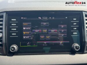 SKODA Karoq Sportline 2,0 TSI 4x4 DSG Leder 2ZKlima... Bild 22