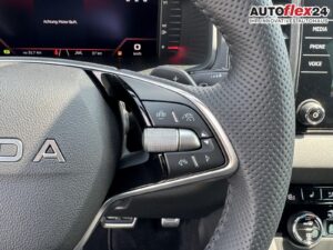 SKODA Karoq Sportline 2,0 TSI 4x4 DSG Leder 2ZKlima... Bild 15