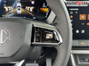 MG ZS Luxury 1,5 Hybrid+ 360° Leder Pano 18Zoll ... Bild 7