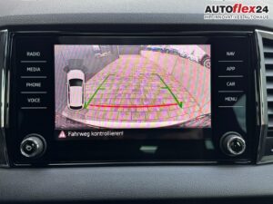 SKODA Karoq Sportline 1,5 TSI DSG Pano Standh Navi ... Bild 18