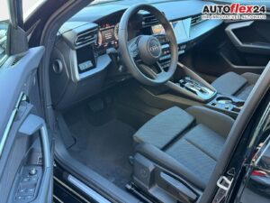 AUDI A3 S line TFSI 150 tronic AHK Matrix ACC elHk... Bild 12