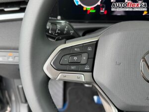 VW T-Roc Life 1,5 eTSI DSG LED Plus Anhängerkupp... Bild 14