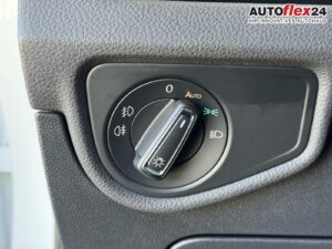 VW Touran 1,4 TSI Highline Navi el Hekl DCC PDC ... Bild 26