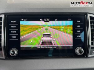 SKODA Karoq Sportline 1,5 TSI DSG 2ZKlimaautomatik ... Bild 24