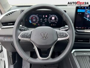 VW T-Roc Life 1,5 eTSI DSG LED Plus Anhängerkupp... Bild 13