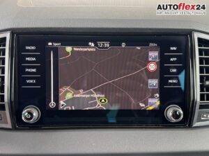 SKODA Karoq Sportline 1,5 TSI DSG 2ZKlimaautomatik ... Bild 23