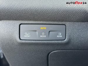 VW T-Roc Life 1,5 eTSI DSG LED Plus Anhängerkupp... Bild 25