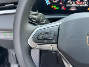 VW T-Roc Life 1,5 eTSI DSG LED Plus Anhängerkupp... Bild 13