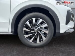 VW T-Roc Life 1,5 eTSI DSG LED Plus Anhängerkupp... Bild 9