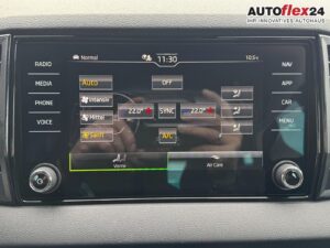 SKODA Karoq Sportline 2,0 TSI 4x4 DSG 2ZKlimaautoma... Bild 21
