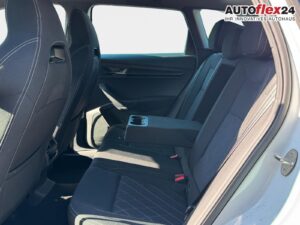 SKODA Karoq Sportline 1,5 TSI DSG Pano Standh Navi ... Bild 30