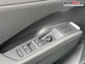 VW T-Roc Life 1,5 eTSI DSG LED Plus Anhängerkupp... Bild 28