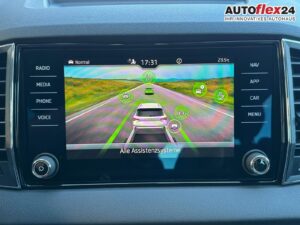 SKODA Karoq Extra Plus 2,0 TDI DSG 2Zoklima 2xEinp... Bild 19