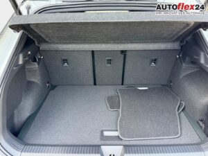 VW T-Roc R-Line 1,5 eTSI DSG LED Plus Anhängerku... Bild 29
