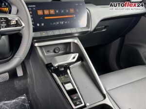 MG ZS Luxury 1,5 Hybrid+ 360° Leder Pano 18Zoll ... Bild 6