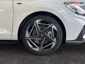 HYUNDAI i30 Kombi N-Line 1.6 T-GDI DCT Navigation Kam... Bild 8