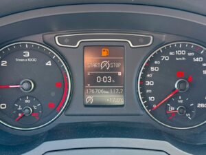 AUDI Q3 2.0 TDI quattro S Line AHK PDC STHZ Bild 18
