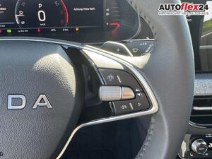 SKODA Kamiq Extra Plus 1,5 TSI DSG 2Zokli 2x Einpar... Bild 9