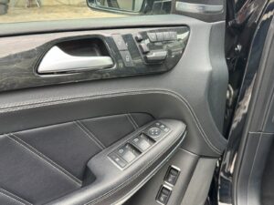 MERCEDES-BENZ GL 63 AMG AHK Navi 21Zoll Pano Enter Bild 14