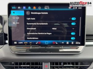 VW T-Roc R-Line 1,5 eTSI DSG LED Plus Anhängerku... Bild 22