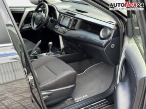 TOYOTA RAV 4 RAV4 2,5 VVT-i Team D 4x4 Klima Navi el HKl S... Bild 10