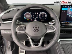 VW T-Roc R-Line 1,5 eTSI DSG LED Plus Anhängerku... Bild 13