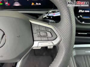 VW T-Roc R-Line 1,5 eTSI DSG LED Plus Anhängerku... Bild 15