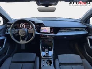 AUDI A3 S line TFSI 150 tronic AHK Matrix ACC elHk... Bild 11
