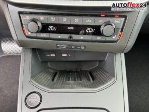 SEAT Arona FR 1.5 TSI DSG Mo26 ACC 2Zokl 2xPDC Kam... Bild 17