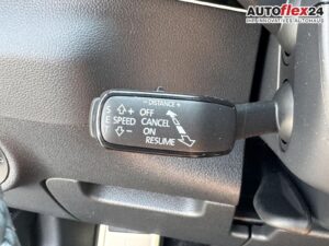 SKODA Karoq Sportline 1,5 TSI DSG 2ZKlimaautomatik ... Bild 27