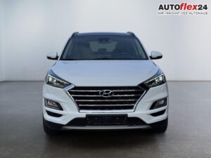 HYUNDAI Tucson 1.6 Passion + 4WD  AT Pan 360° AHK 4xS... Bild 3