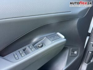 VW T-Roc R-Line 1,5 eTSI DSG LED Plus Anhängerku... Bild 25