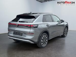 VW T-Roc Life 1,5 eTSI DSG LED Plus Anhängerkupp... Bild 5