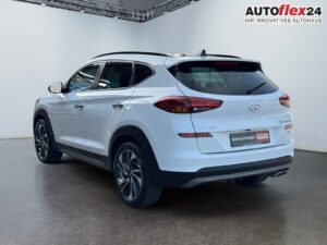 HYUNDAI Tucson 1.6 Passion + 4WD  AT Pan 360° AHK 4xS... Bild 6