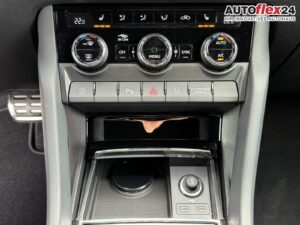 SKODA Karoq Sportline 2,0 TSI 4x4 DSG 2ZKlimaautoma... Bild 25
