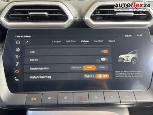 MG ZS Luxury 1,5 Hybrid+ 360° Leder Pano 18Zoll ... Bild 16