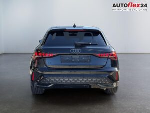 AUDI A3 S line TFSI 150 tronic AHK Matrix ACC elHk... Bild 4